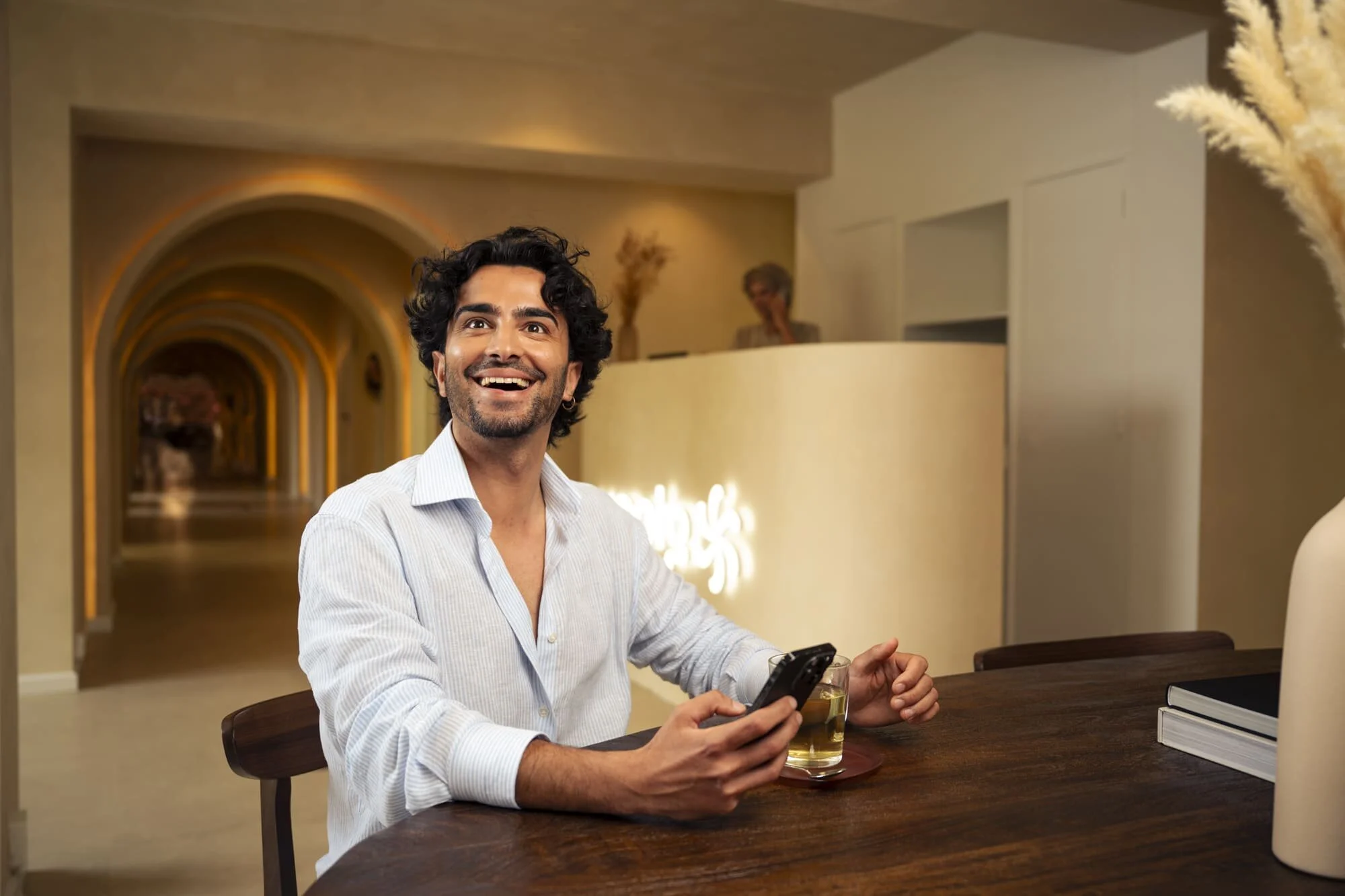 Openingsactie Gloow Amsterdam, Den Haag & Roermond
